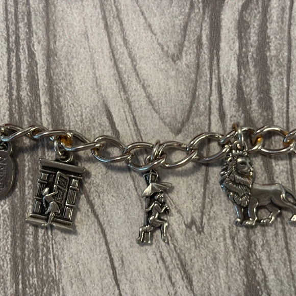 2000's Rare Narnia Charm Bracelet by Bob Siemon Designs with Original Box - Picture 4 of 4